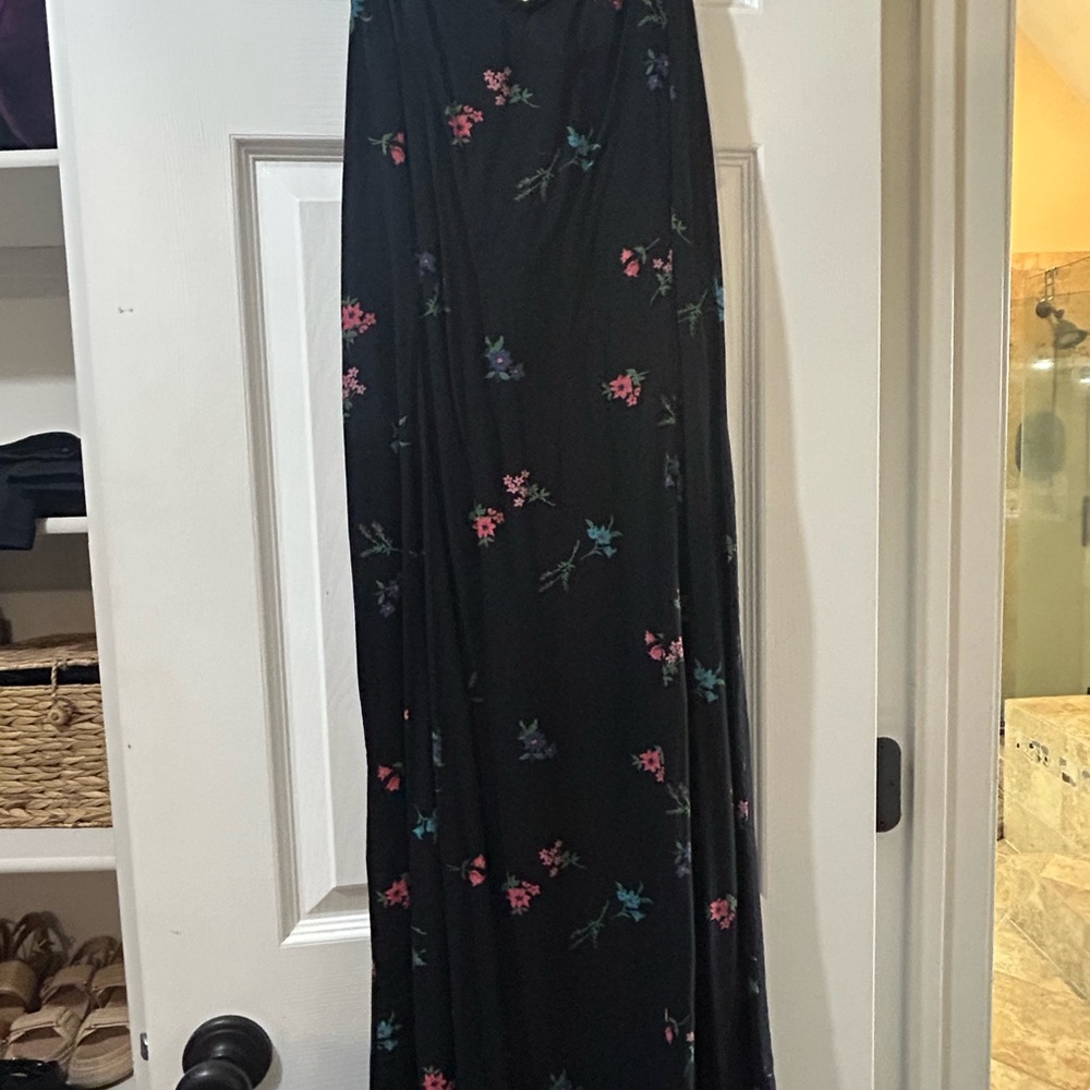 Old Navy Black Maxi Skirt with Floral Design